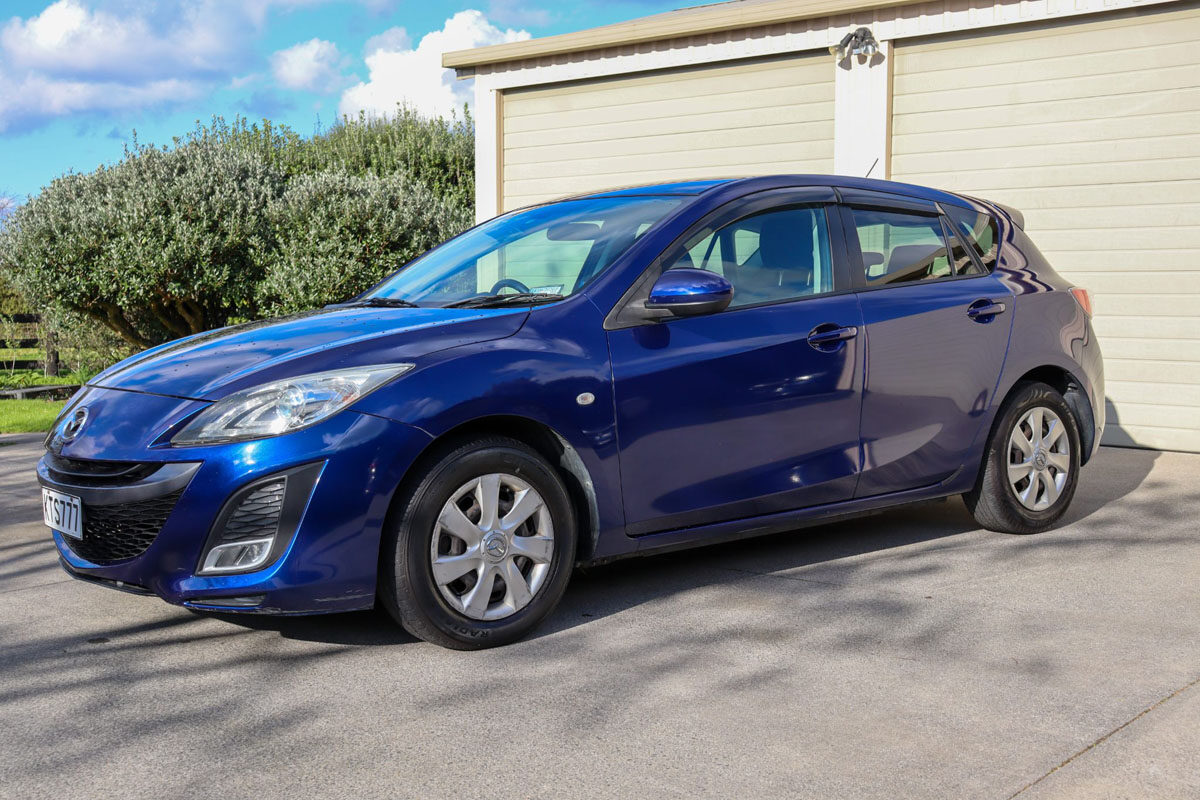 Mazda Axela Sport